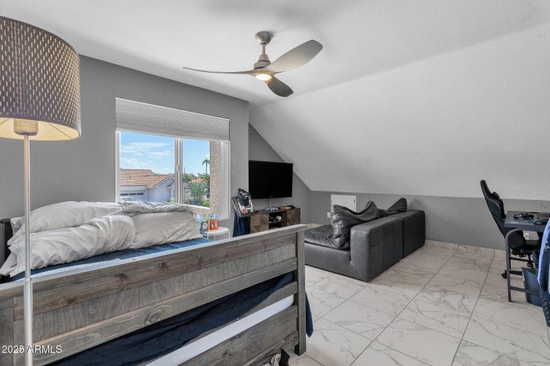 23-web-or-mls-13250-n-91st-st