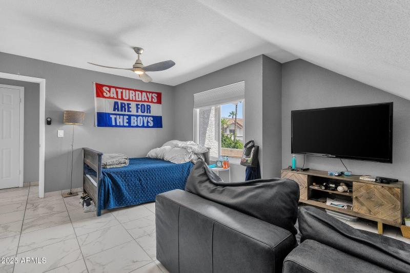 24-web-or-mls-13250-n-91st-st