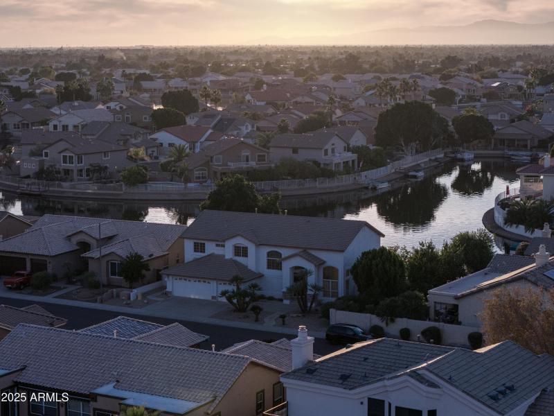 20652_N_53RD_AVE_Outd_003