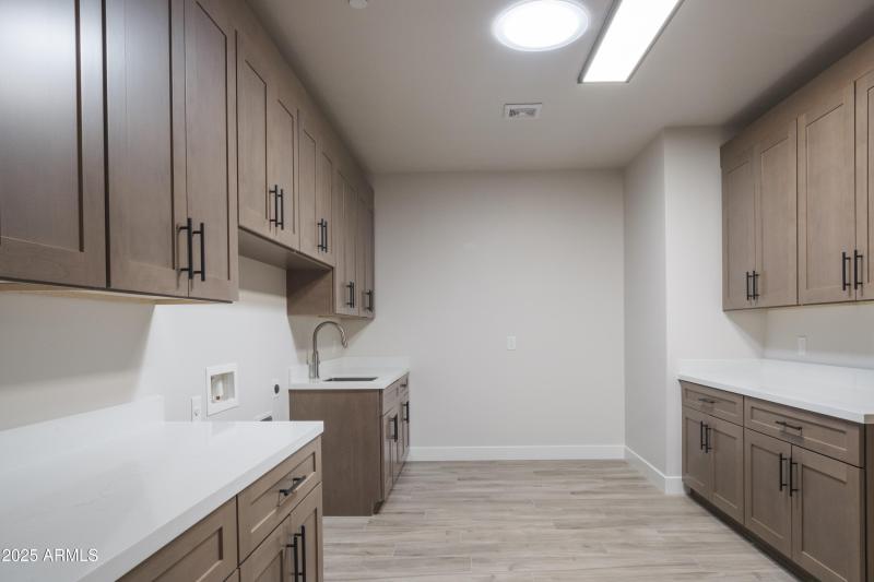 More Laundry 7926 E Morning Vista