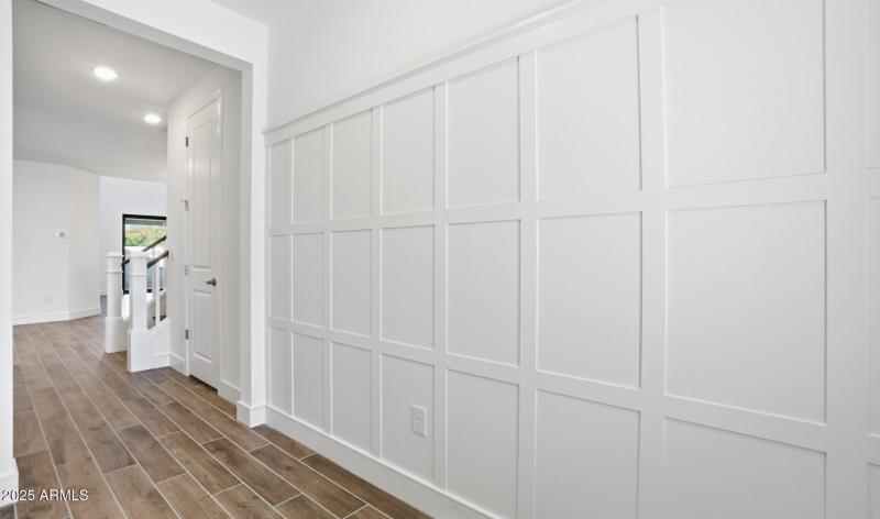 Viviendo Lot #7 Foyer (2) (Large)