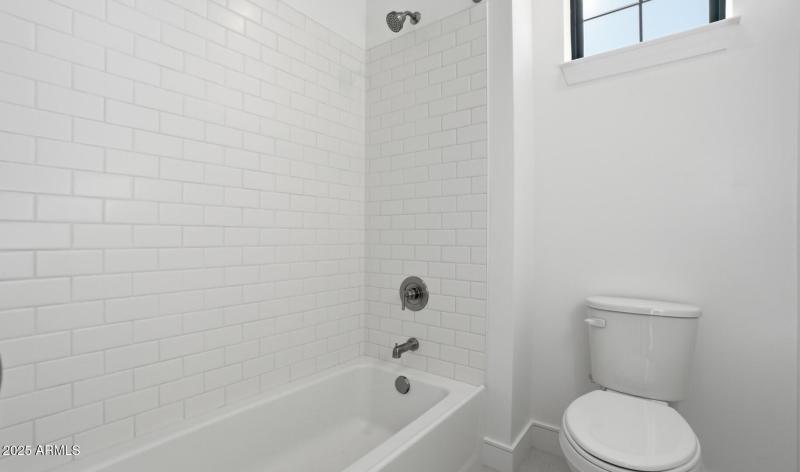 Viviendo Lot #7 Hall Bath (1) (Large)