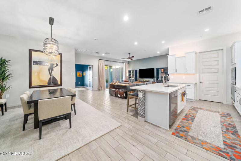 5436 W Beacon Hill Drive