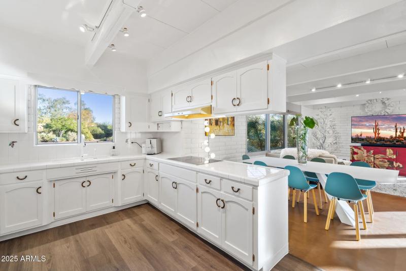 21-web-or-mls-DSC_7021