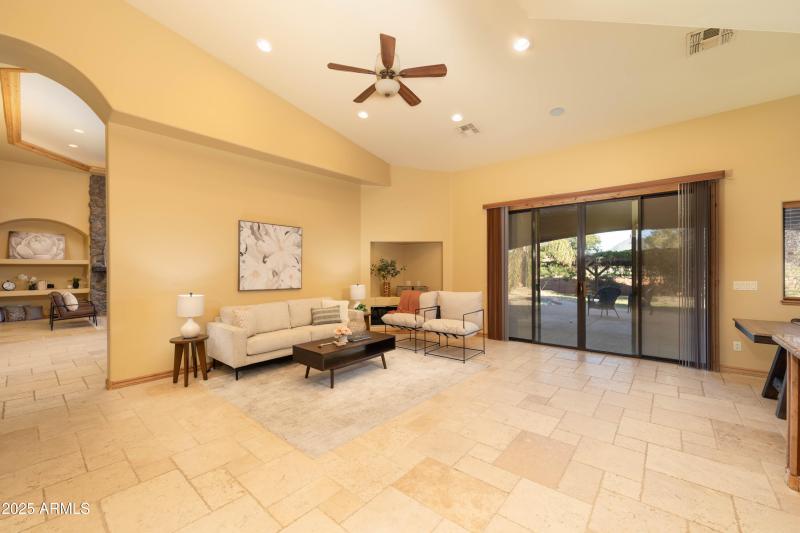 E Lone Mountain Rd. (6646)-7