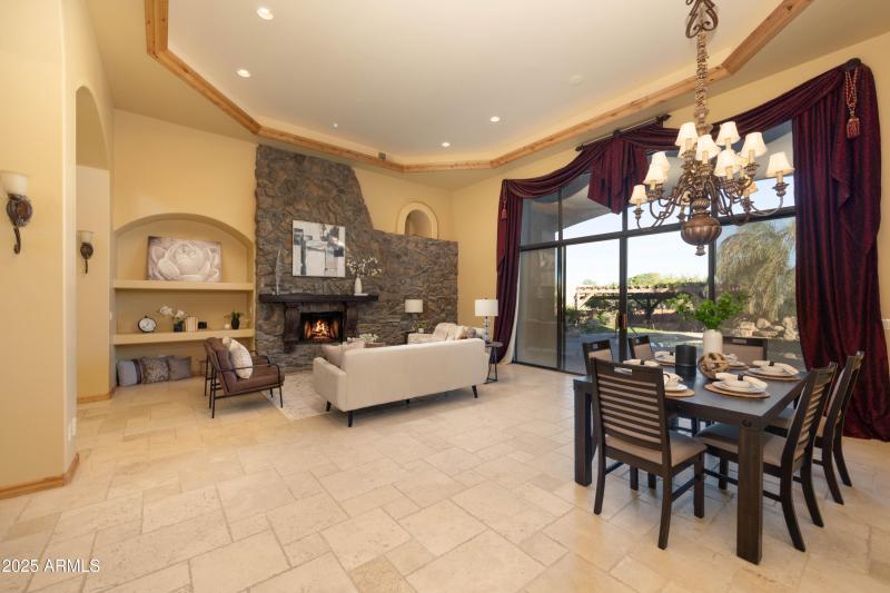 E Lone Mountain Rd. (6646)