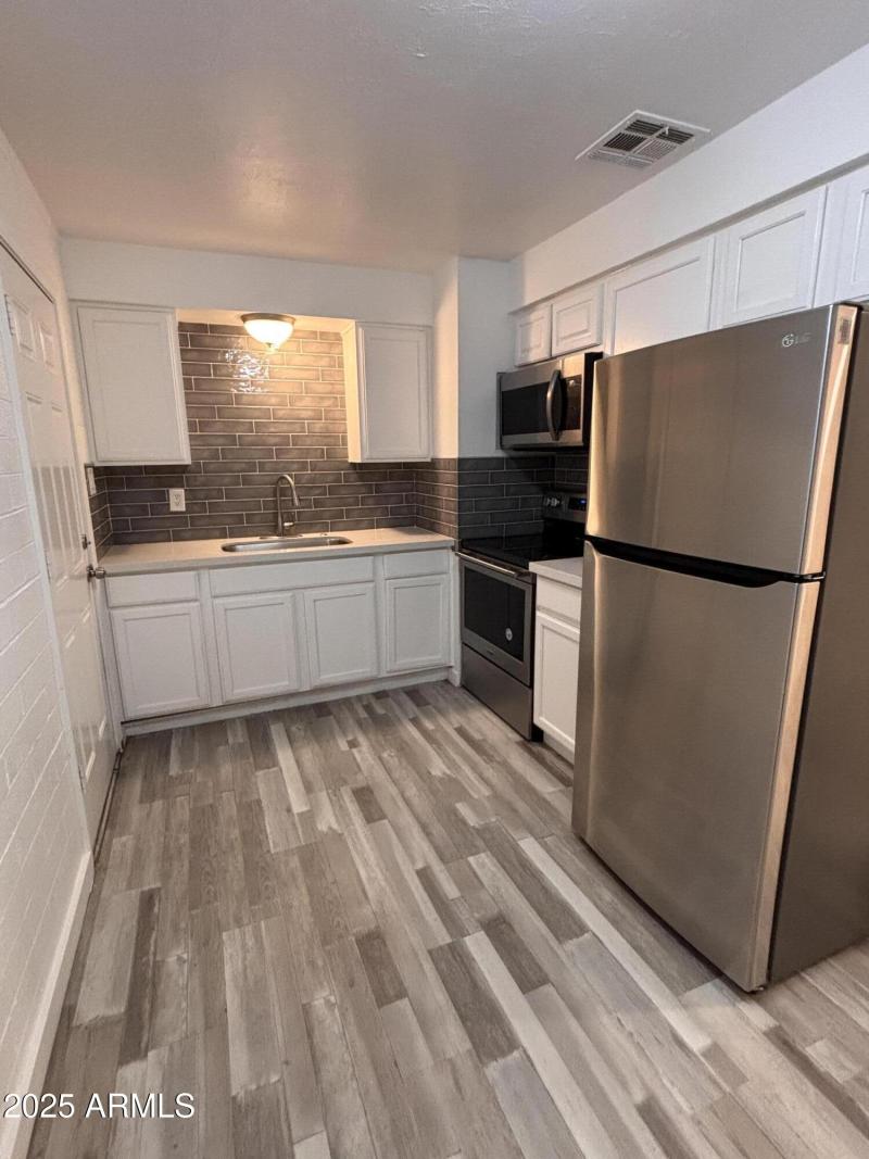 Unit 7 Kitchen
