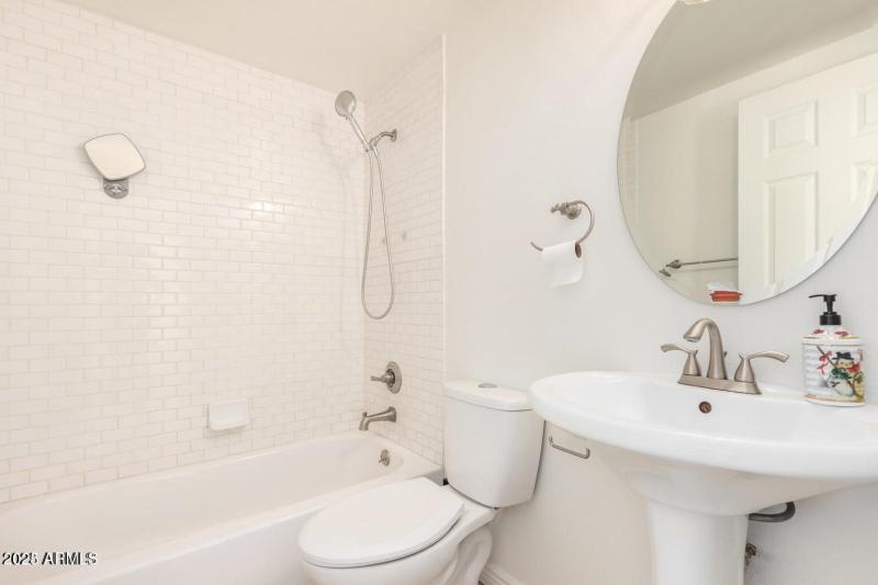 20220320100048032312000000-o