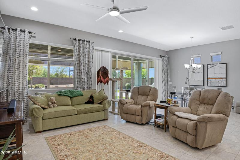 41465 W Sussex Dr-13