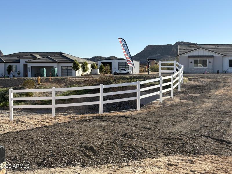 1800 W Caramel Court