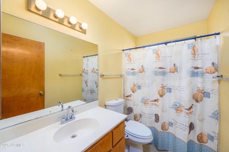 1102 S Ironwood Circle-16