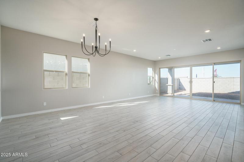 4) DINING TO GREAT ROOM