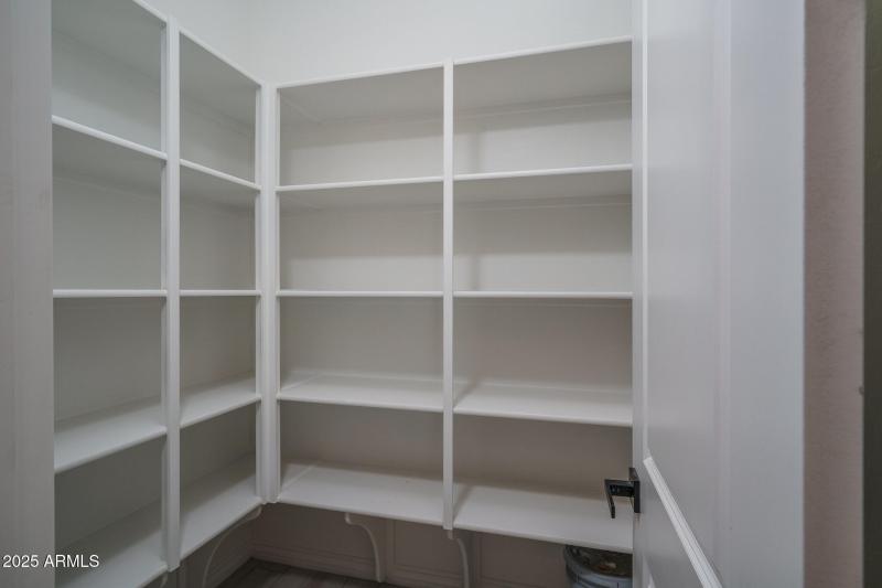 7) PANTRY
