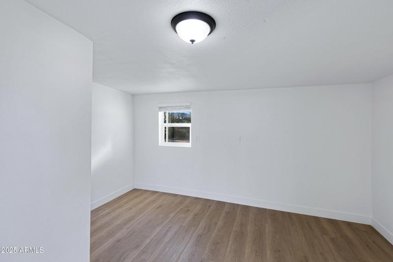 4556 N Ironwood Dr-24