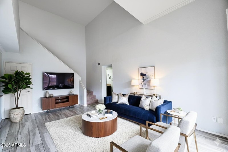 Staged-780_3898_899_900