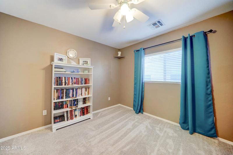 13801 W Ironwood St-23