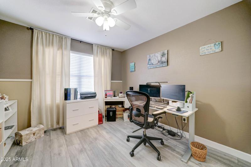 13801 W Ironwood St-26