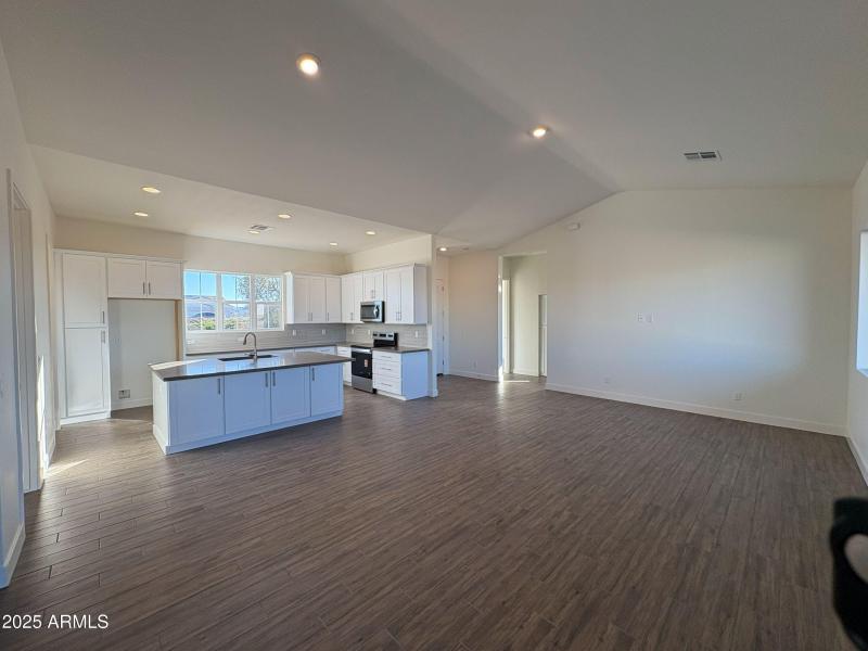 1800 W Caramel Court