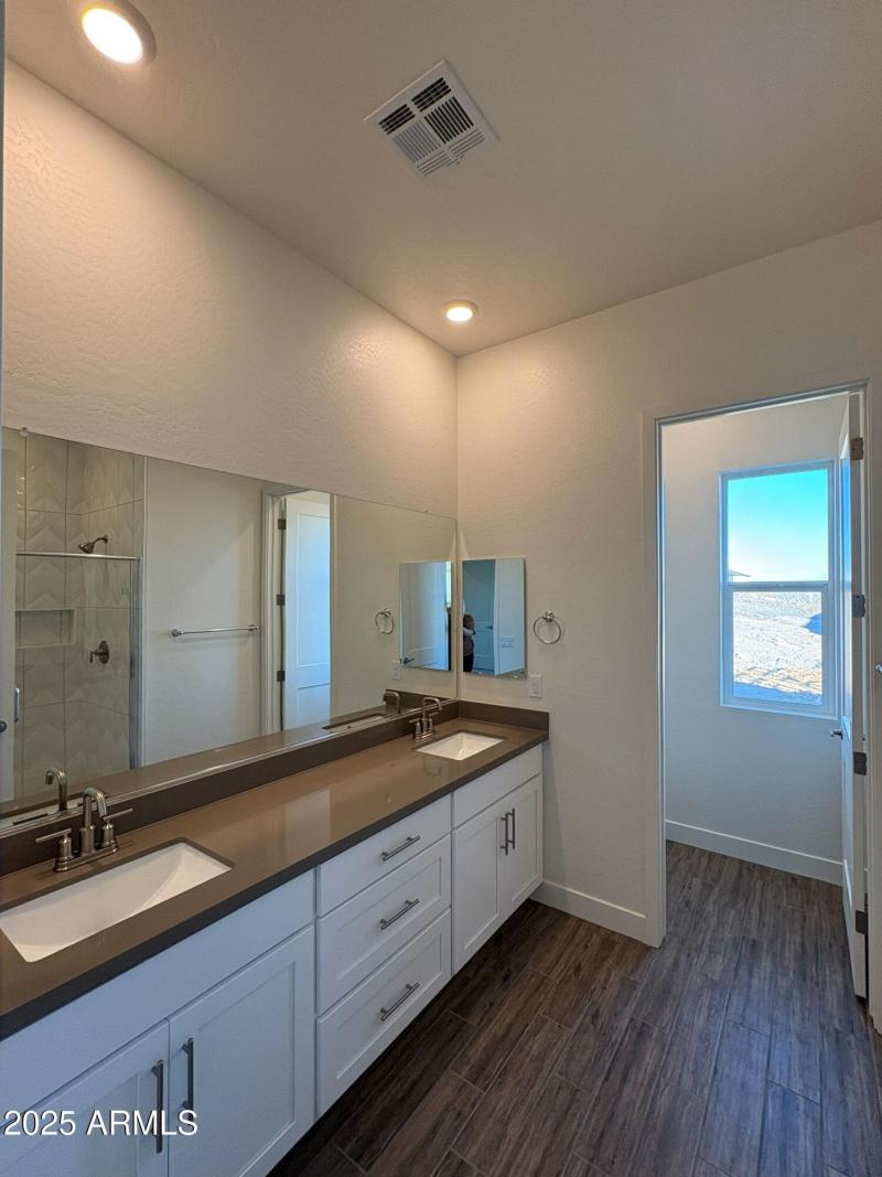 1800 W Caramel Court