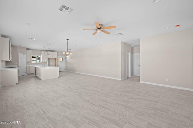 31912 S Bush St Wittman AZ 85361-17