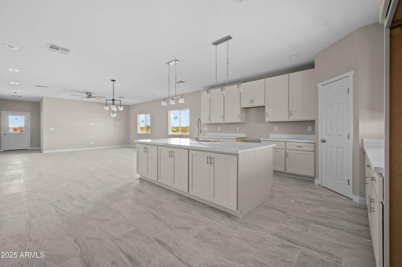 31912 S Bush St Wittman AZ 85361-23