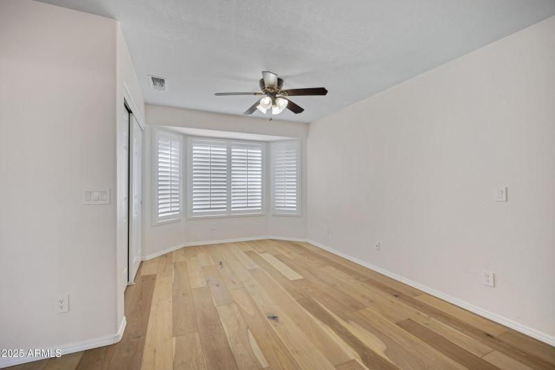 4237 E Rockledge Rd-24