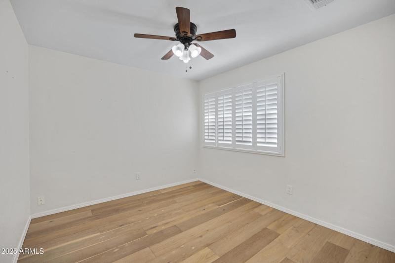 4237 E Rockledge Rd-27