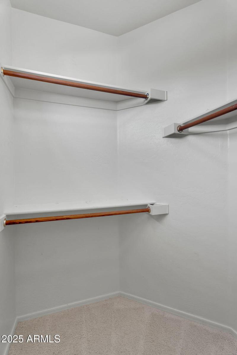 42-web-or-mls-42-web-or-mls-Sienna-33