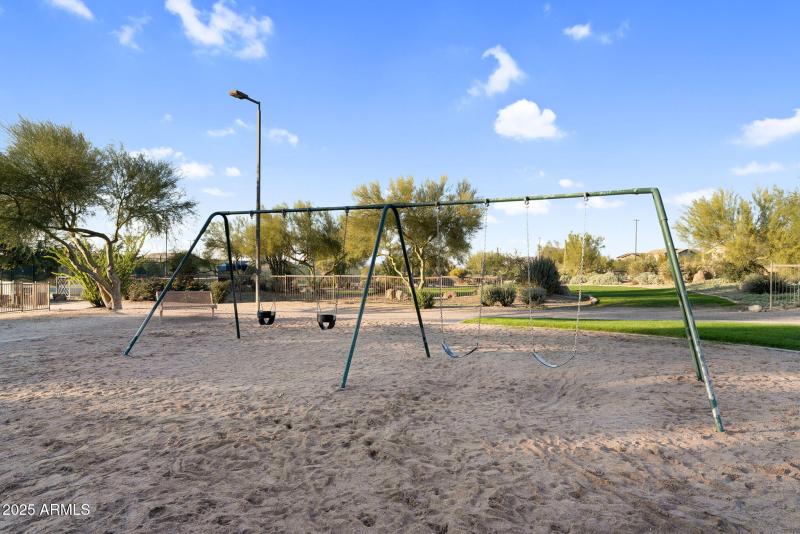 97-web-or-mls-97-web-or-mls-DSC00496