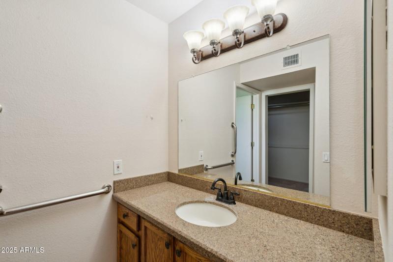 23-web-or-mls-W Omega Dr-S1712-023