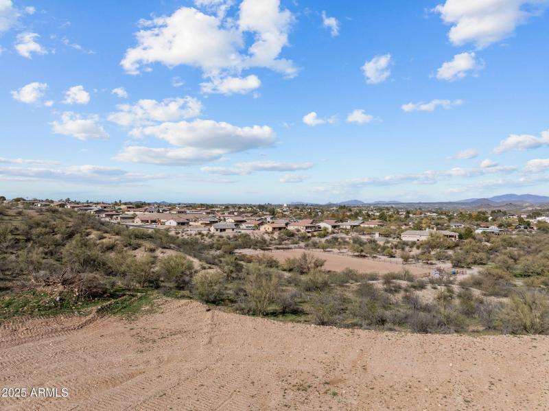 10-web-or-mls-DJI_20251215120913_0026_D