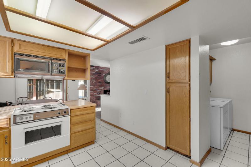 10-web-or-mls-Concho-11