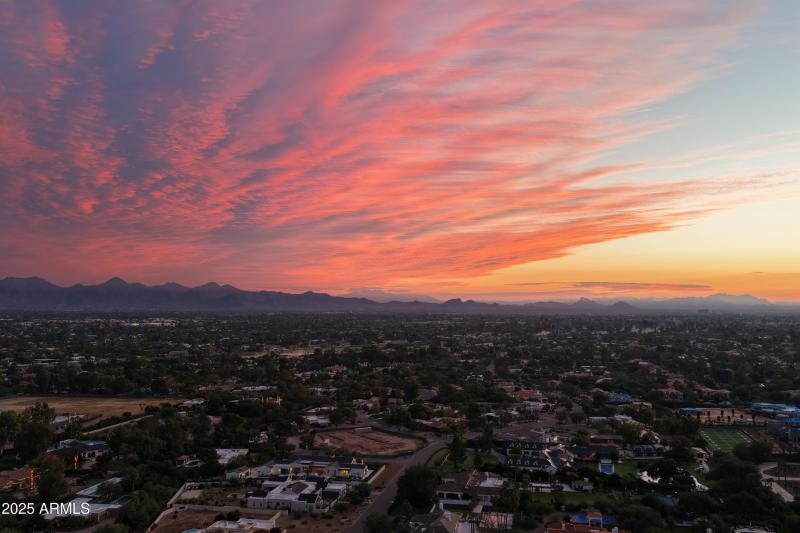 DJI_20251203070747_0421_D