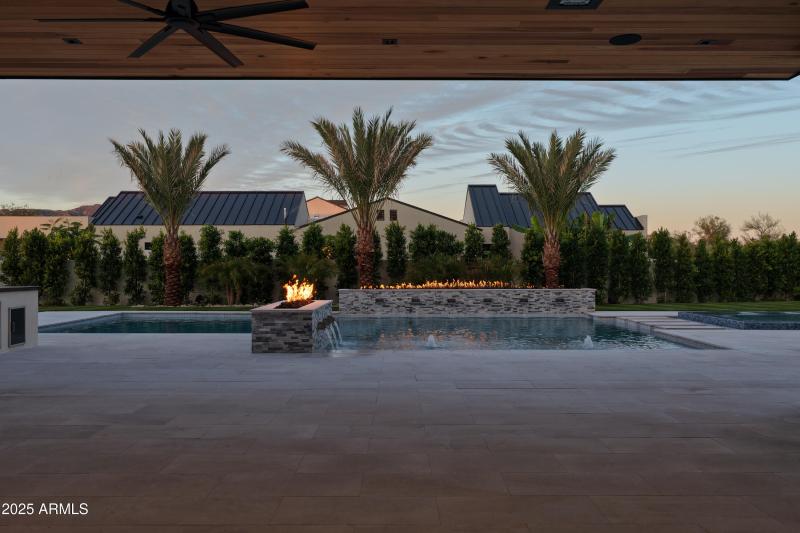 DJI_20251203072329_0440_D