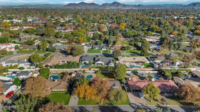 416 W McLellan Blvd-large-003-005-416 W