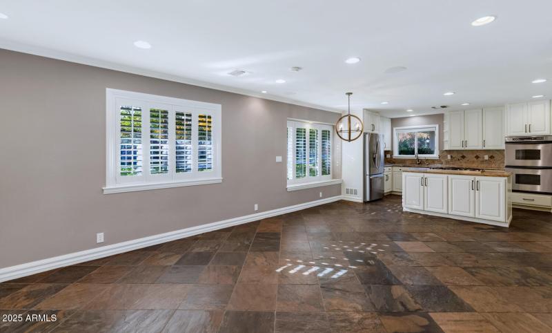 416 W McLellan Blvd-large-019-043-416 W