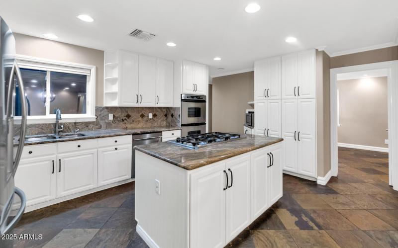 416 W McLellan Blvd-large-025-038-416 W