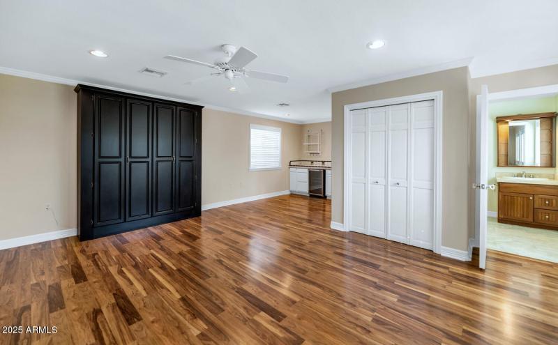 416 W McLellan Blvd-large-044-040-416 W