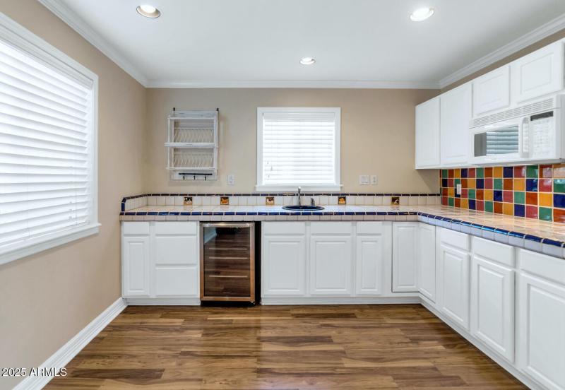 416 W McLellan Blvd-large-046-031-416 W