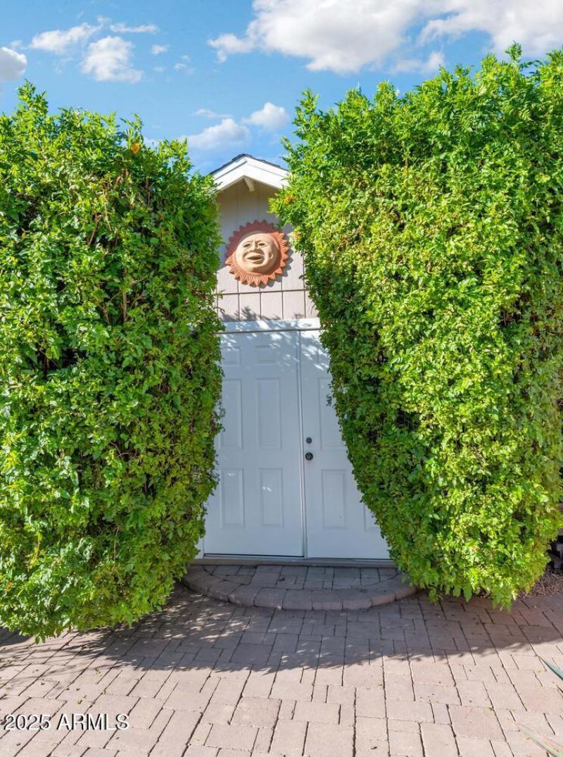 416 W McLellan Blvd-large-066-011-416 W