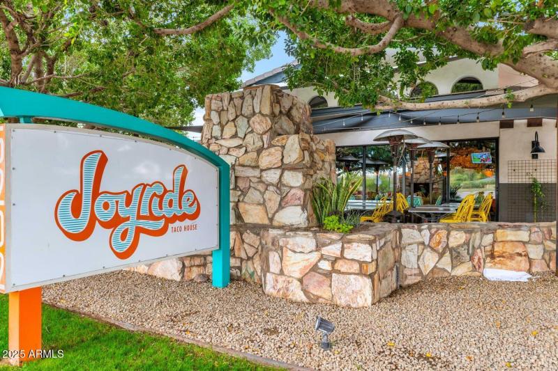 416 W McLellan Blvd-large-069-071-416 W