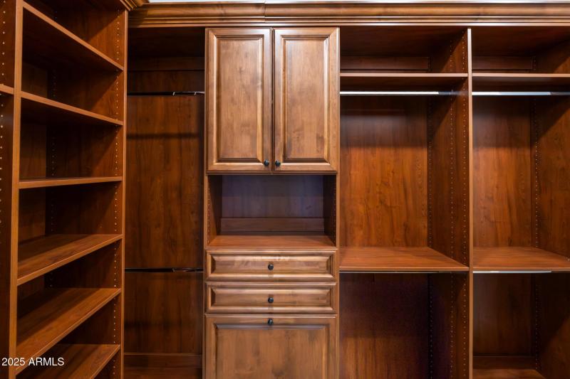 Primary Walk-in Closet Details