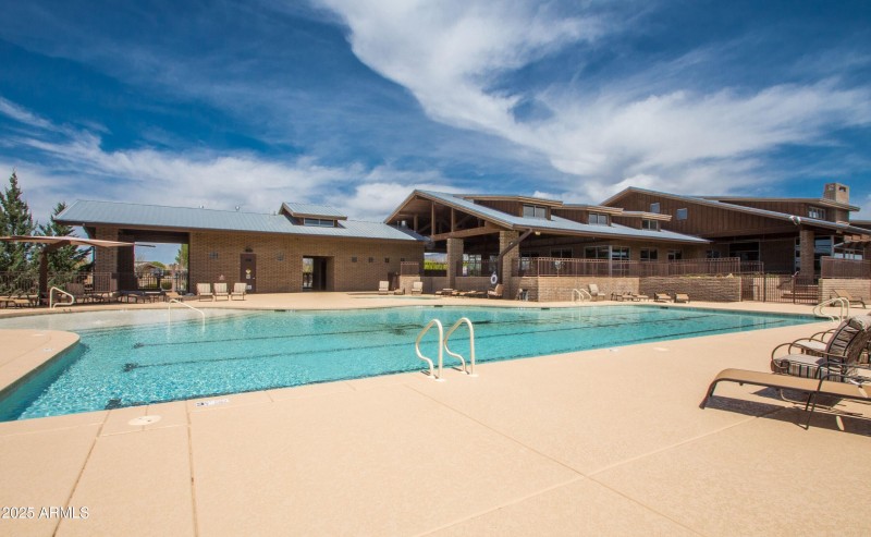 Quailwood Community Pool