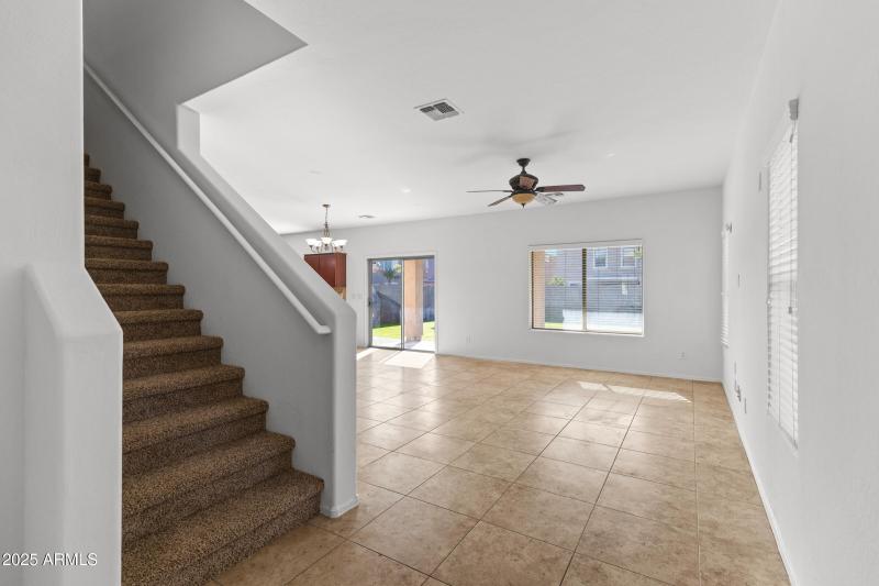 315 E Christopher St-5