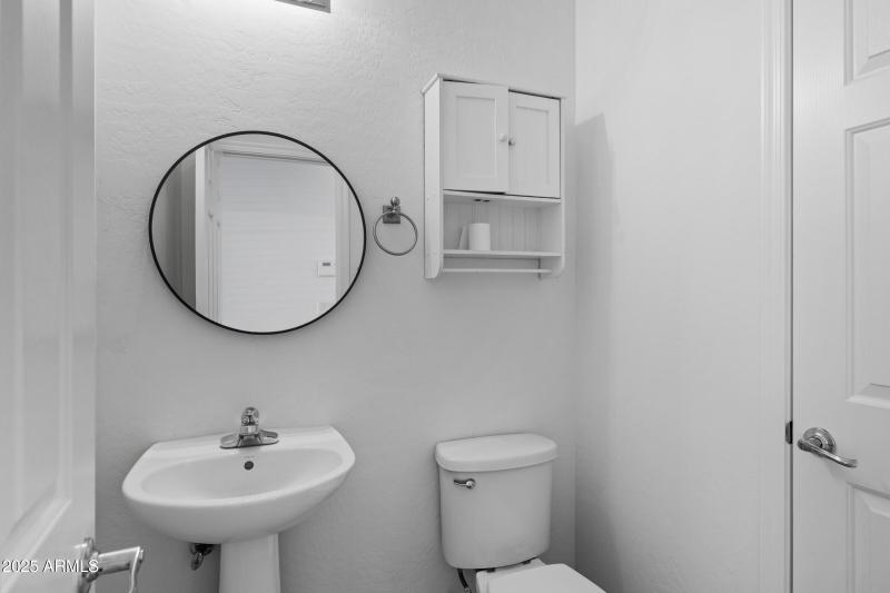 315 E Christopher St-18