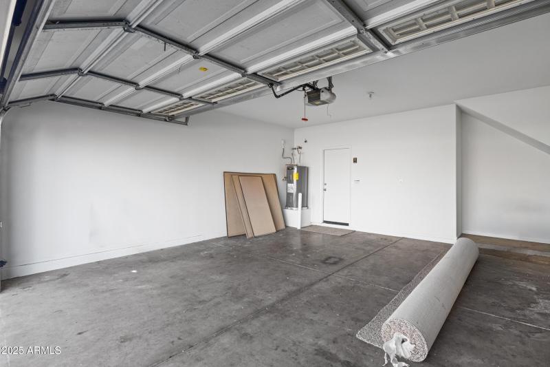 315 E Christopher St-34