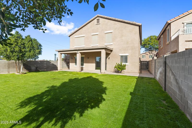 315 E Christopher St-36