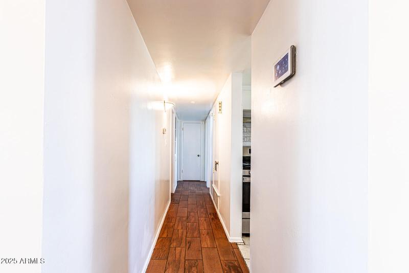 2033 W Palo Verde Dr-16