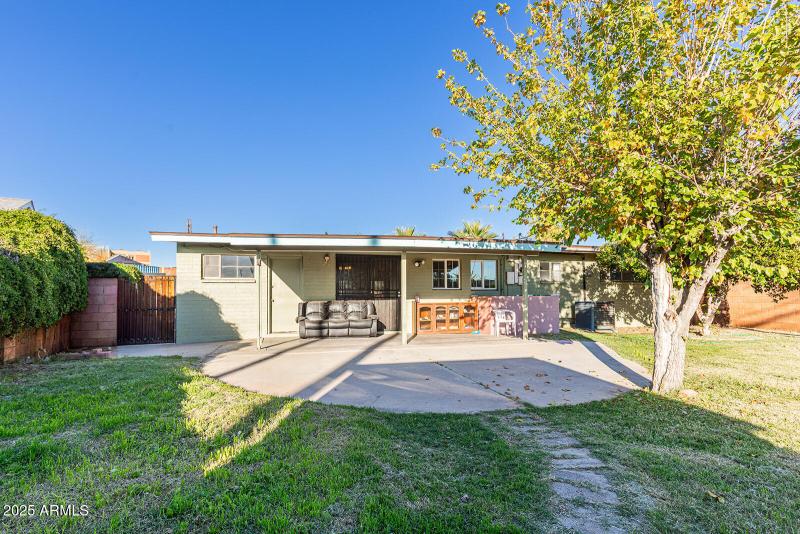 2033 W Palo Verde Dr-33