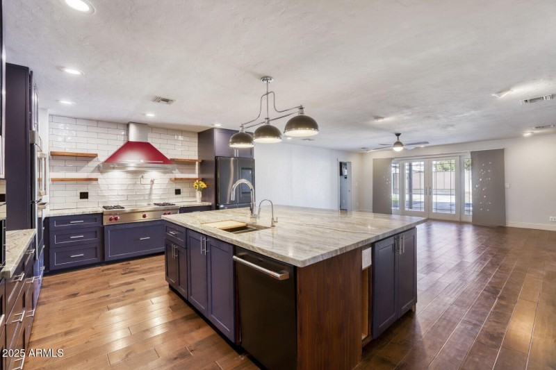 2548 E Turney Ave - Web Quality - 005 -